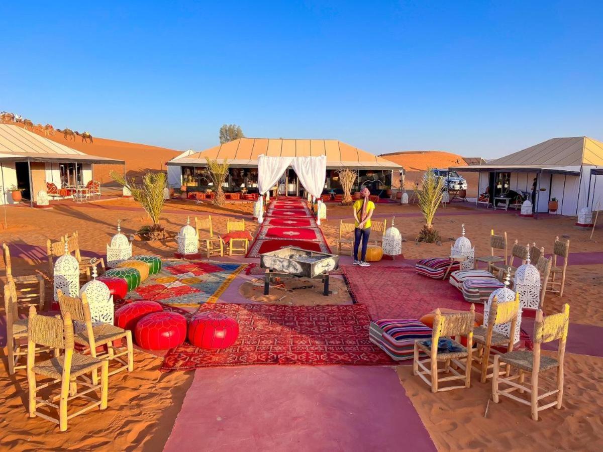Aladdin Merzouga camp Exterior foto